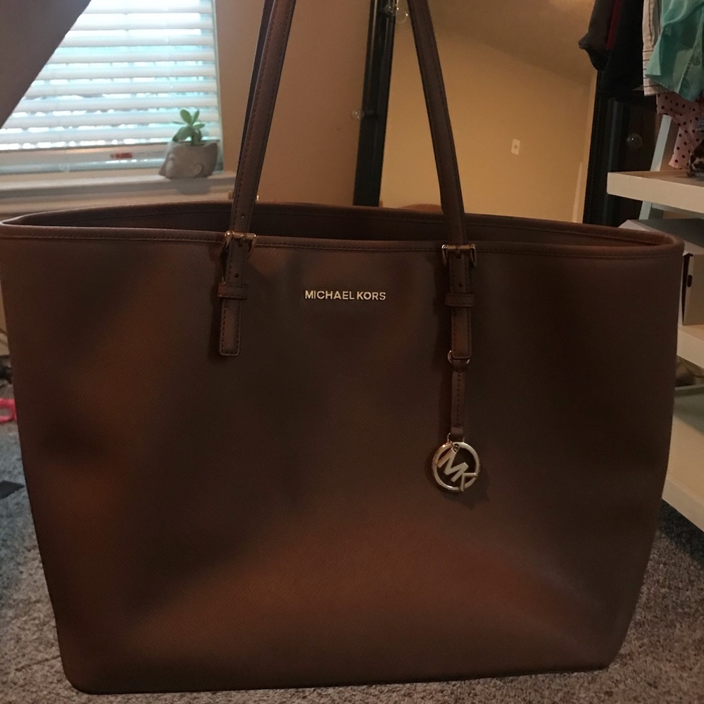 Michael Kors Jet Set Medium Tote Bag